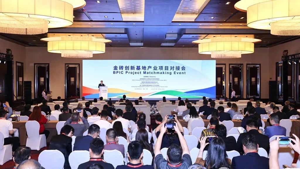 1751332731487508.jpg f8a8a428f6e33ab408a31d84f2800f5f.jpg